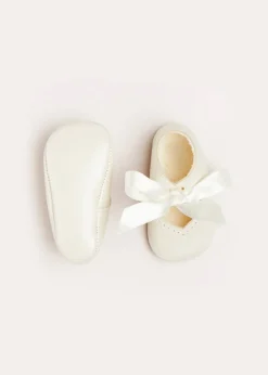 BOY Pepa London Celebration Ribbon Detail Mary Jane Pram Shoes in Beige (17-20EU)