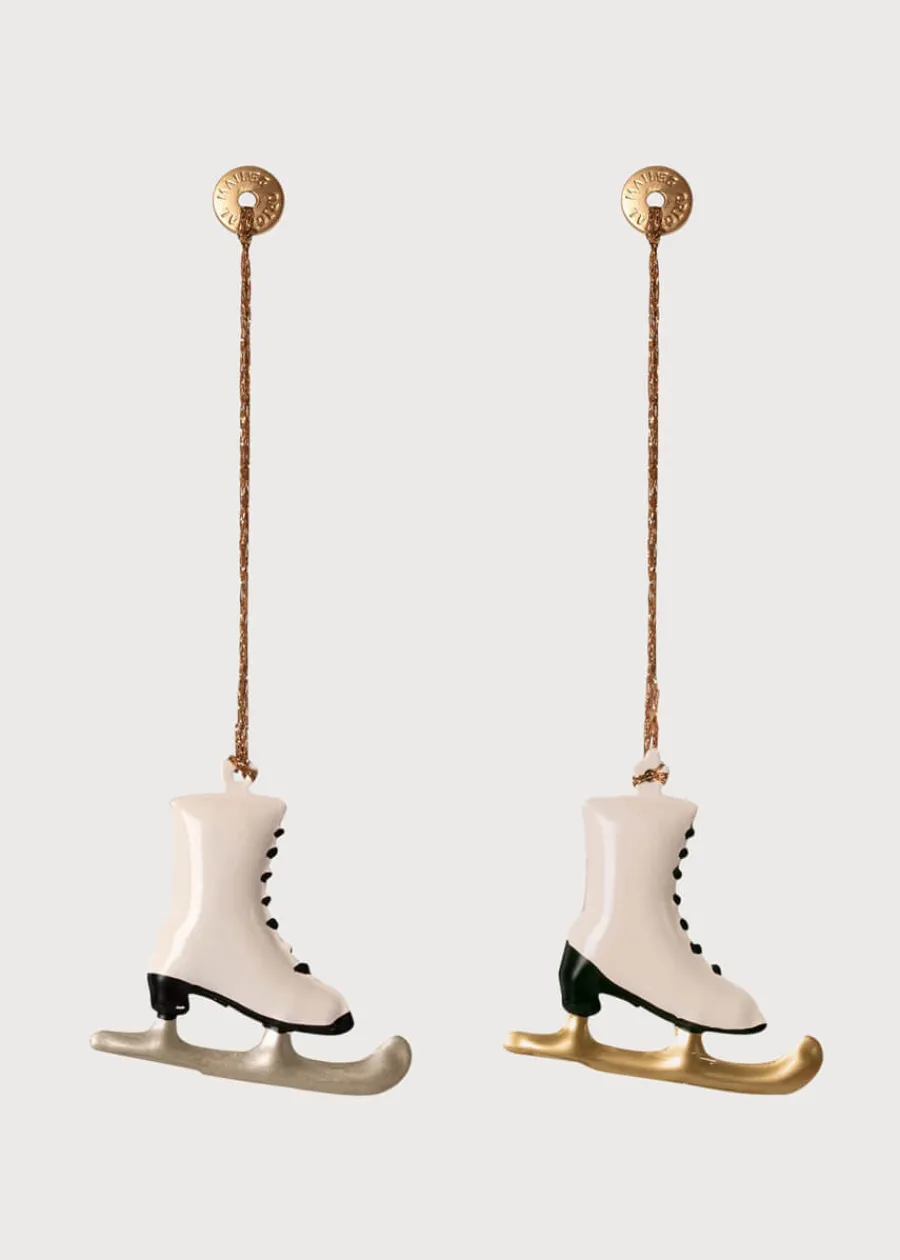 BOY Pepa London Hand Painted Ice Skates Christmas Ornament (Set Of 2) in White